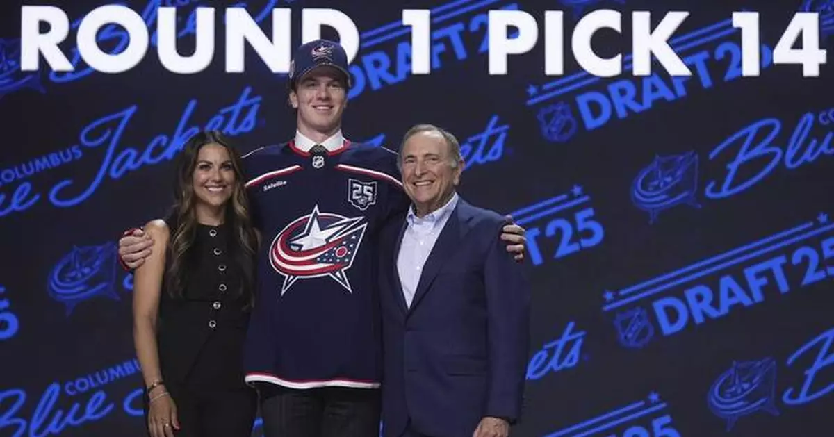 Emotional tribute to 'Johnny Hockey' as Meredith Gaudreau announces Blue Jackets' 1st-round picks
