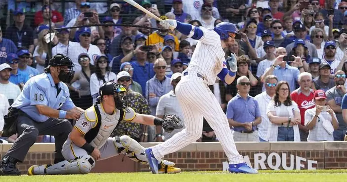 Happ hits a game-ending single in the 10th as the Cubs top the Pirates 3-2