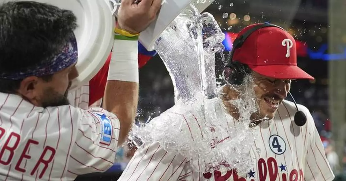 A rookie called Otto: Undrafted Kemp gets 3 hits and sparks rally in 1st home game for Phillies