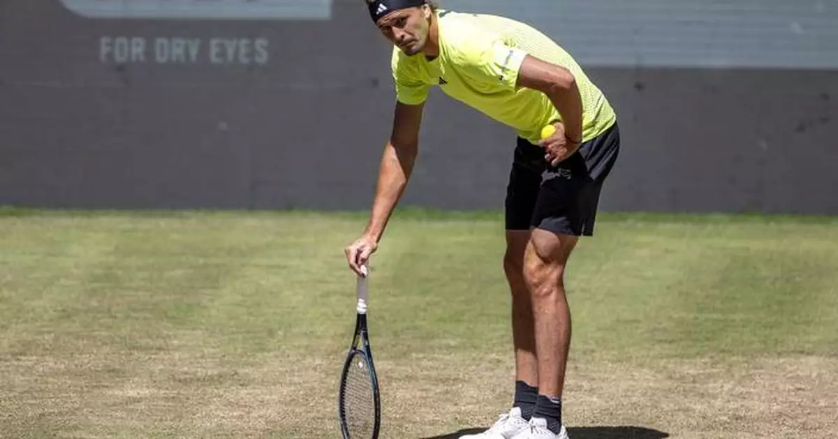 Zverev overcomes bout of sickness to set up Halle Open semifinal with Medvedev