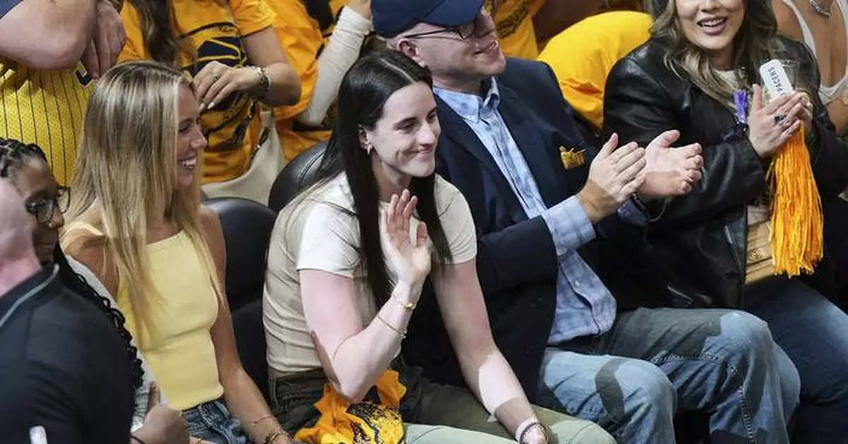 Caitlin Clark returns with 32 points and Fever hand Liberty first loss with 102-88 victory