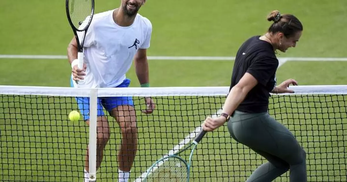 Djokovic crashes Sabalenka's news conference at Wimbledon to offer advice: 'Put some power into it'