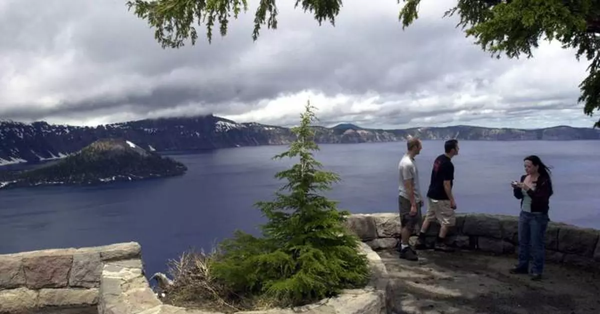 Superintendent of Oregon's Crater Lake National Park resigns, citing staffing cuts