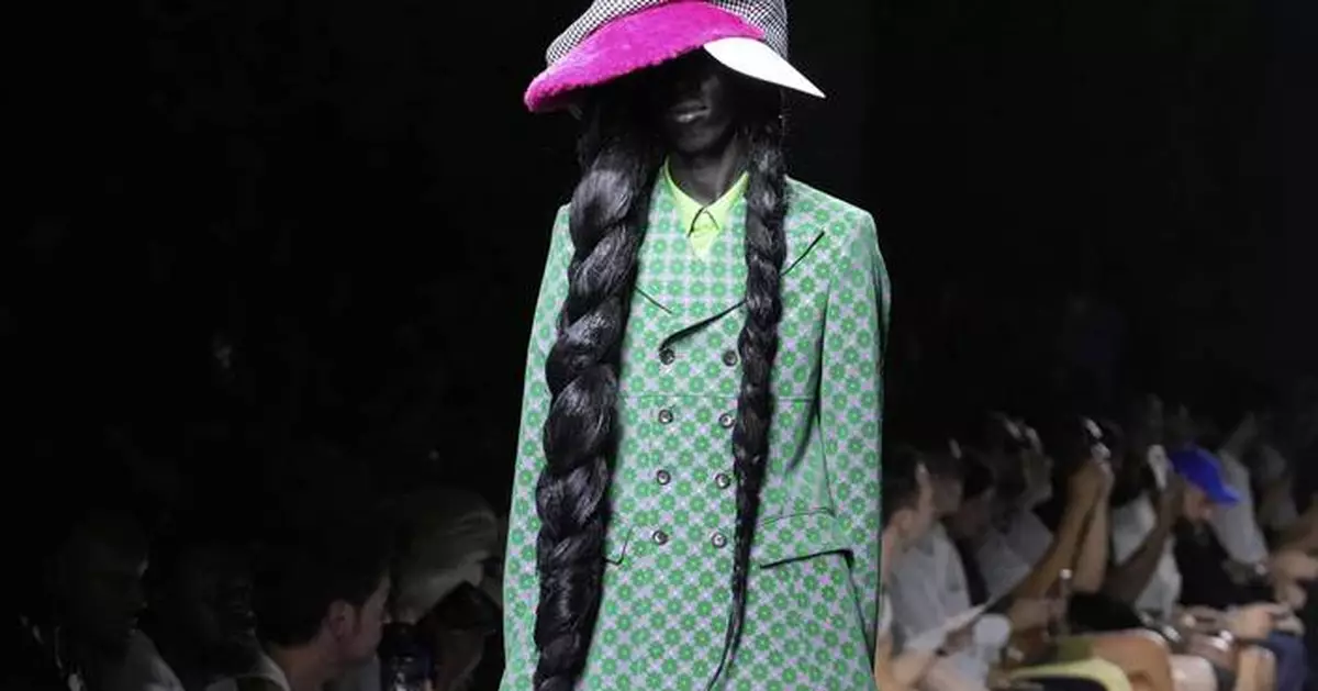 Photos on Paris runway reveal men's Spring-Summer collections for 2026