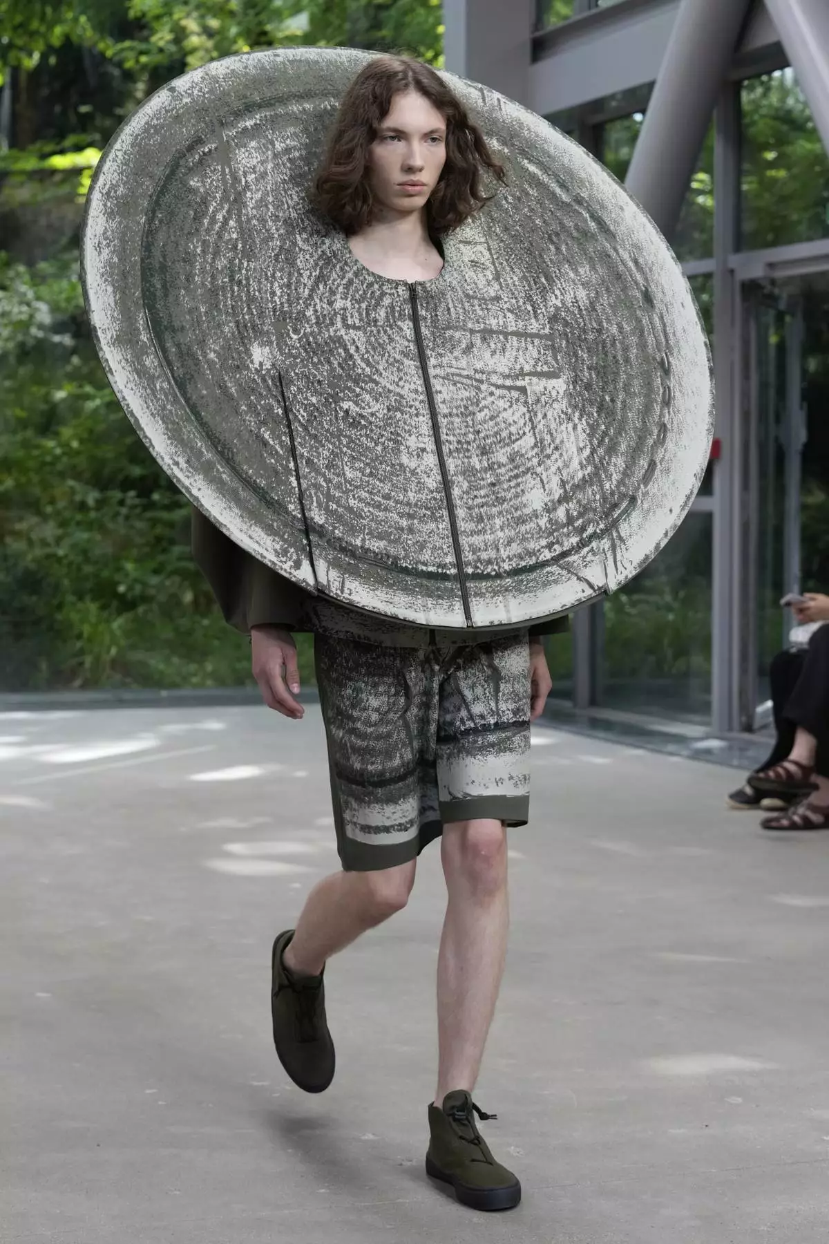 A model wears a creation part of the Issey Miyake men's Spring-Summer 2026 collection, that was presented in Paris Thursday, June 26, 2025. (AP Photo/Michel Euler)