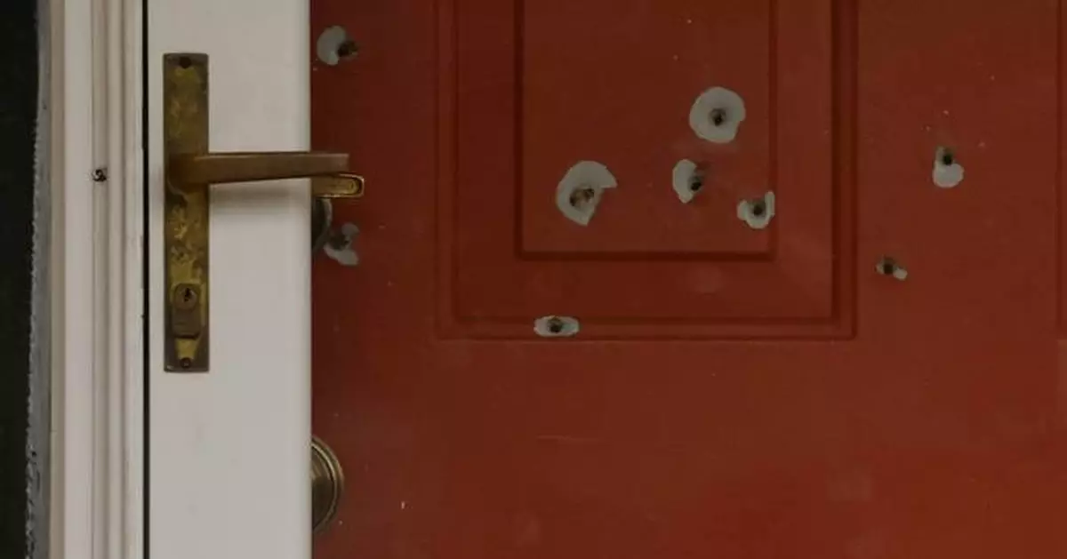 Man suspected of shooting 2 Minnesota lawmakers is in custody after surrendering to police