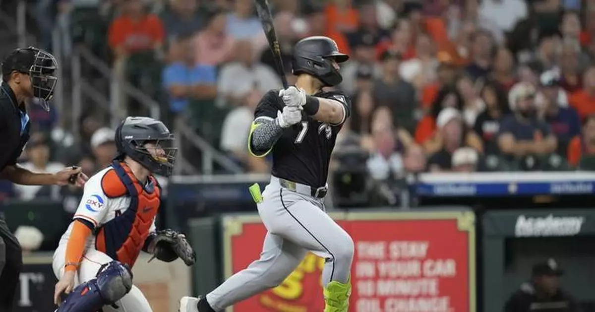 Robert and Smith help the Chicago White Sox top the Houston Astros 4-2