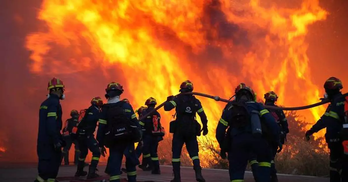 More than 100 firefighters battle large wildfire on eastern Greek island of Chios