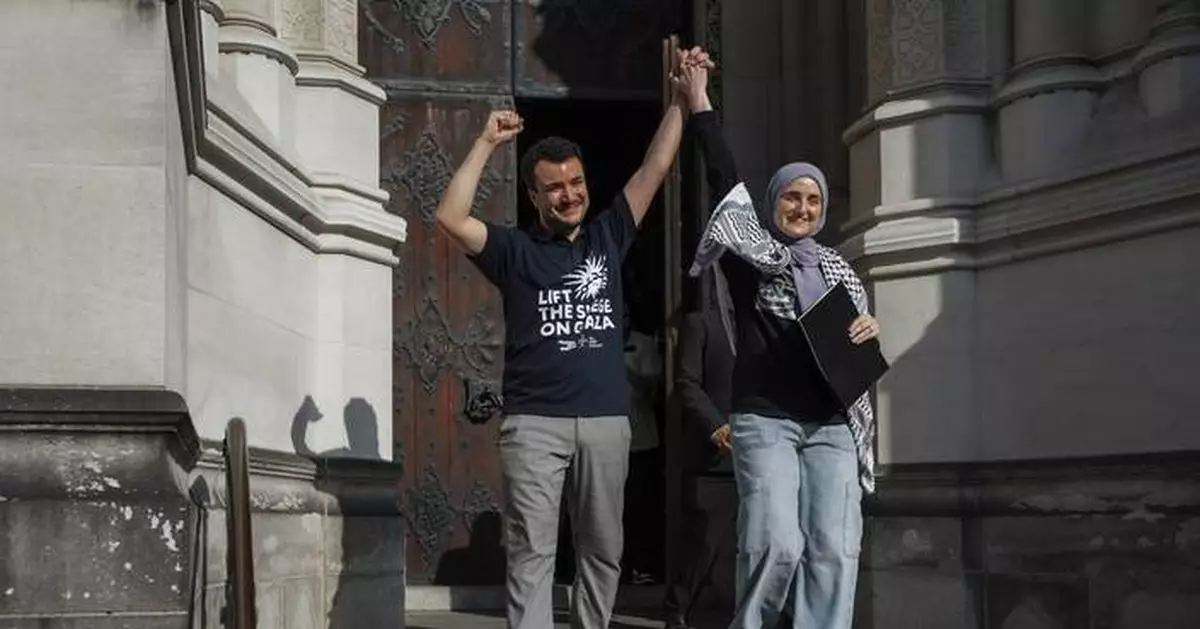 The top photos of the day by AP's photojournalists