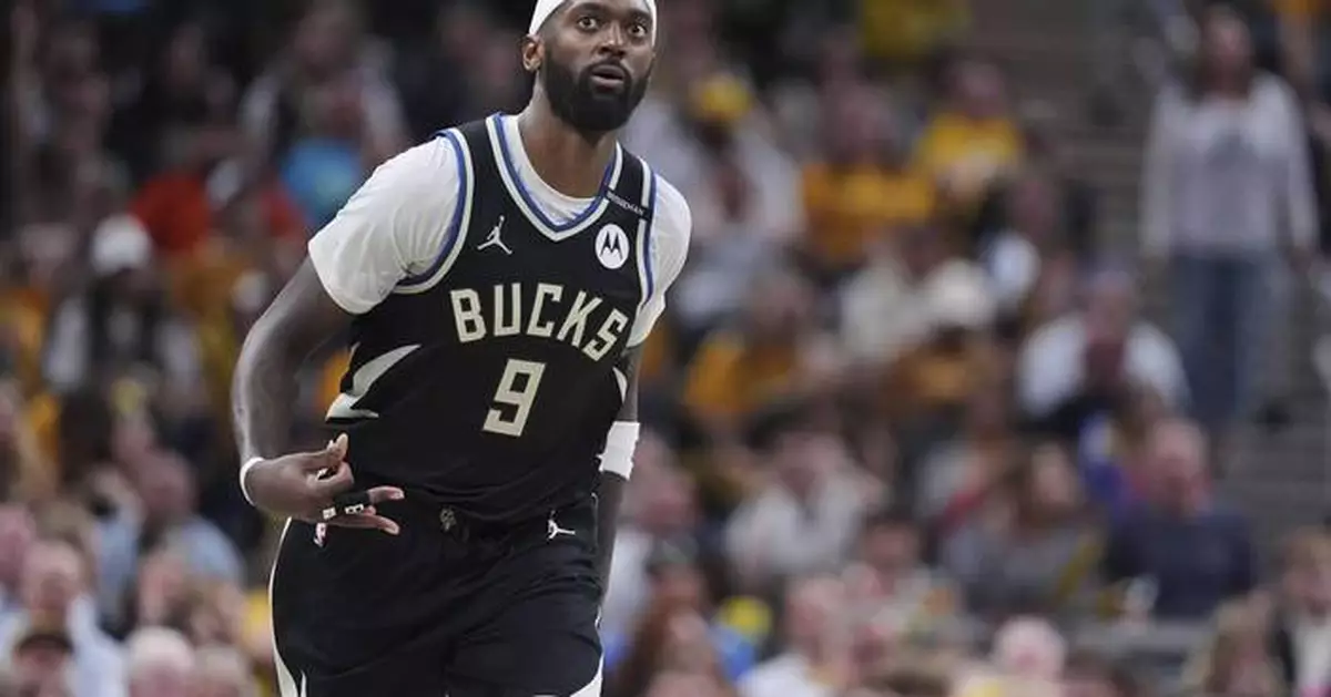 Bobby Portis agrees to 3-year, $44 million deal to remain with Milwaukee Bucks