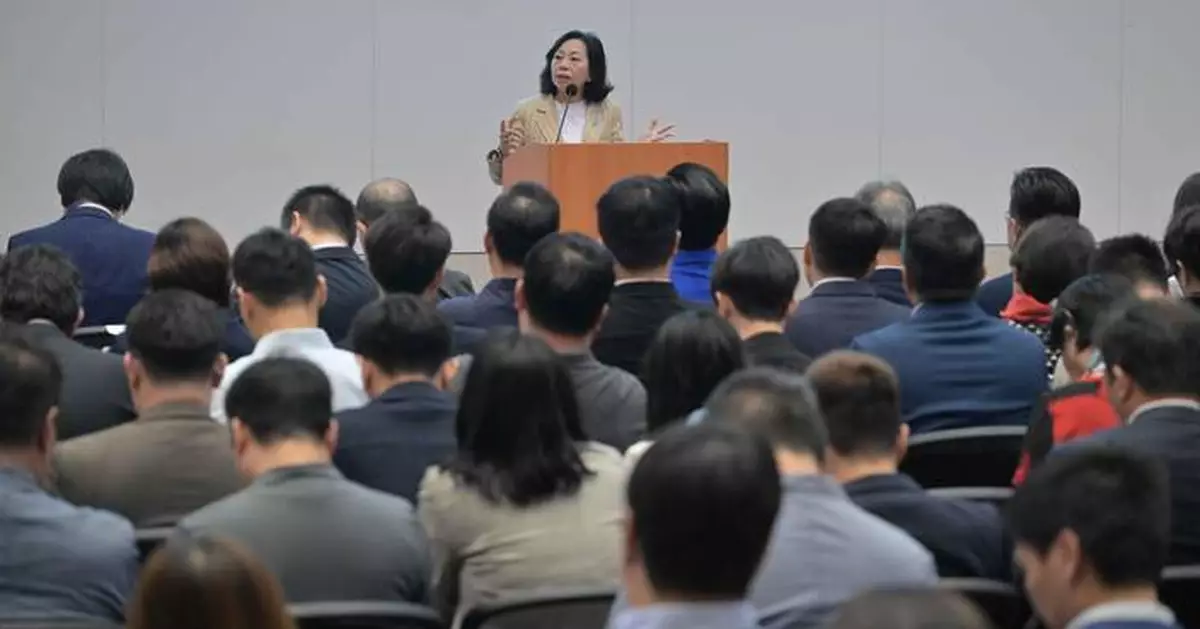 HYAB Hosts Training Seminar for District Council Members to Enhance Media Communication and Building Management Skills