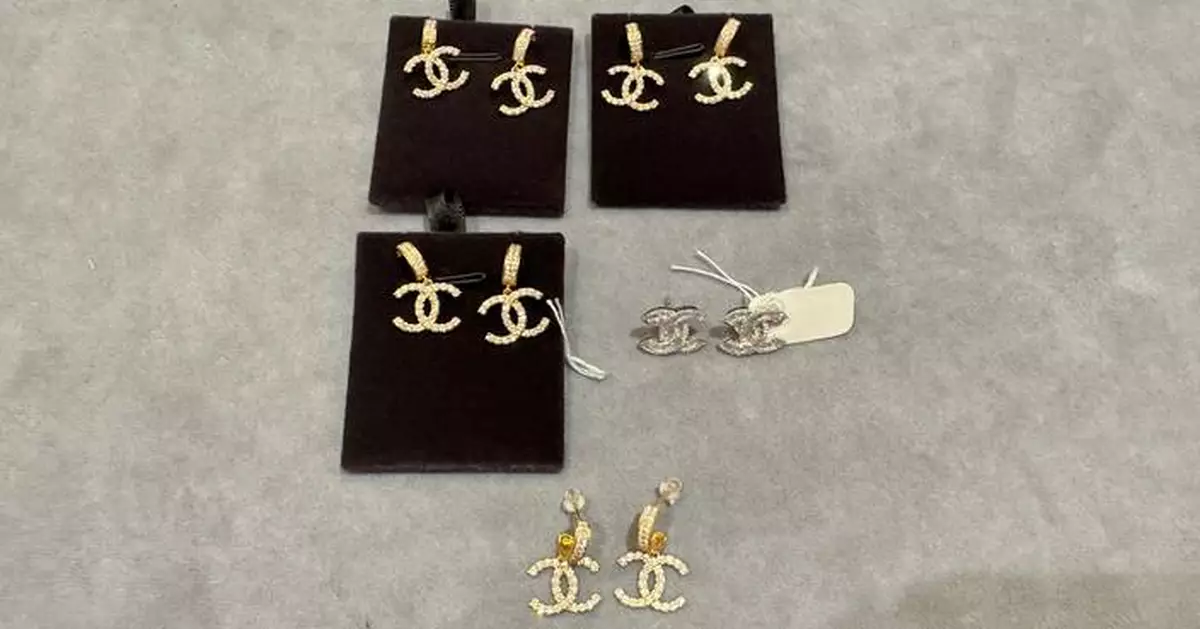 Hong Kong Customs Seizes $150,000 Worth of Counterfeit Jewellery at Exhibition, Arrests Five Suspects