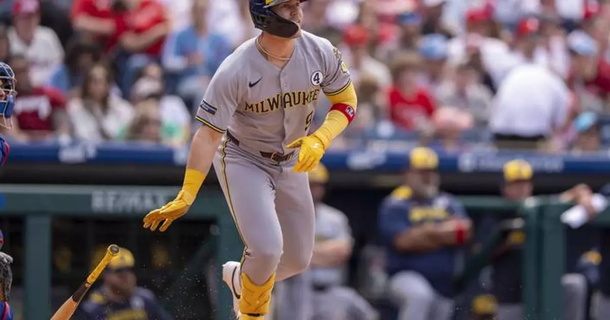Bauers' pinch-hit 2-run double helps Brewers extend winning streak to 7 with sweep of Phillies