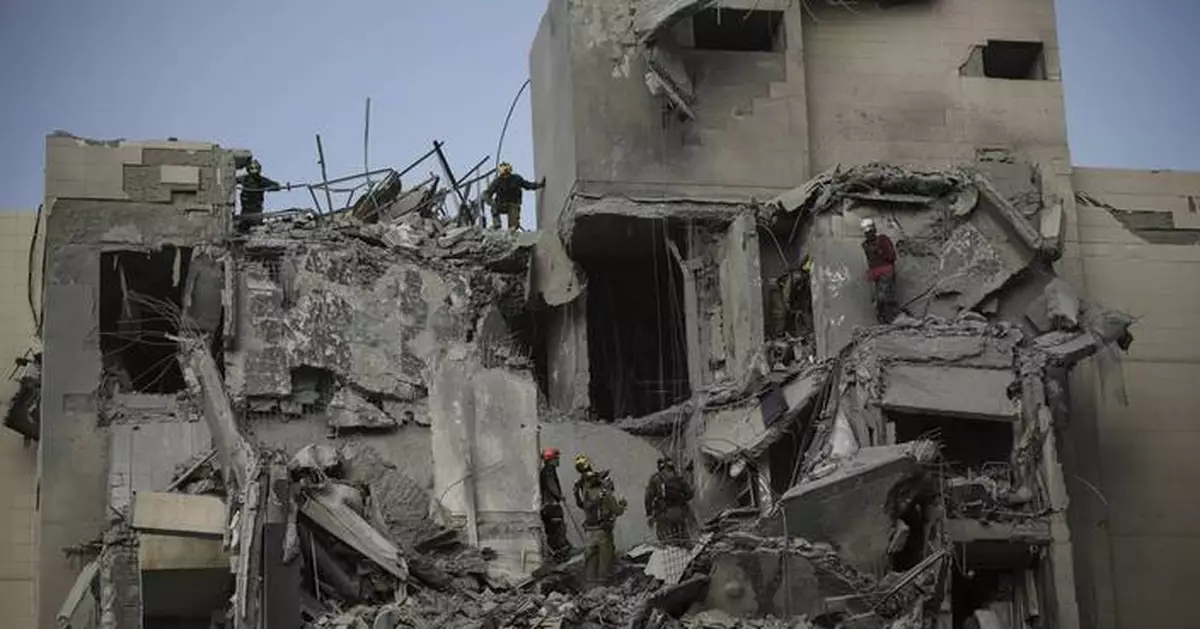 Photos of the aftermath of Iranian missile strikes in Israel