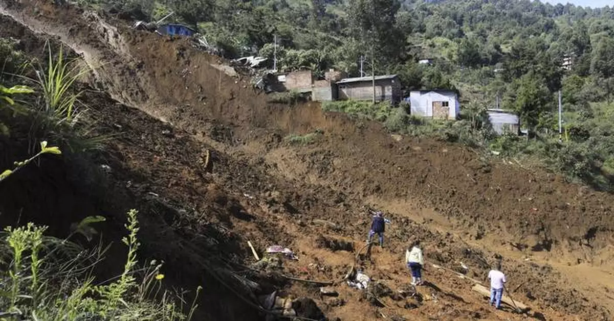 The death toll in a landslide in Colombia rises to 22 with 8 missing