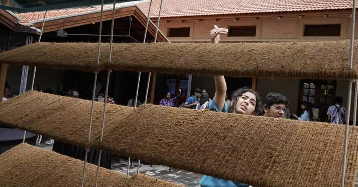 How an innovative portable shelter could help India's outdoor workers beat the heat