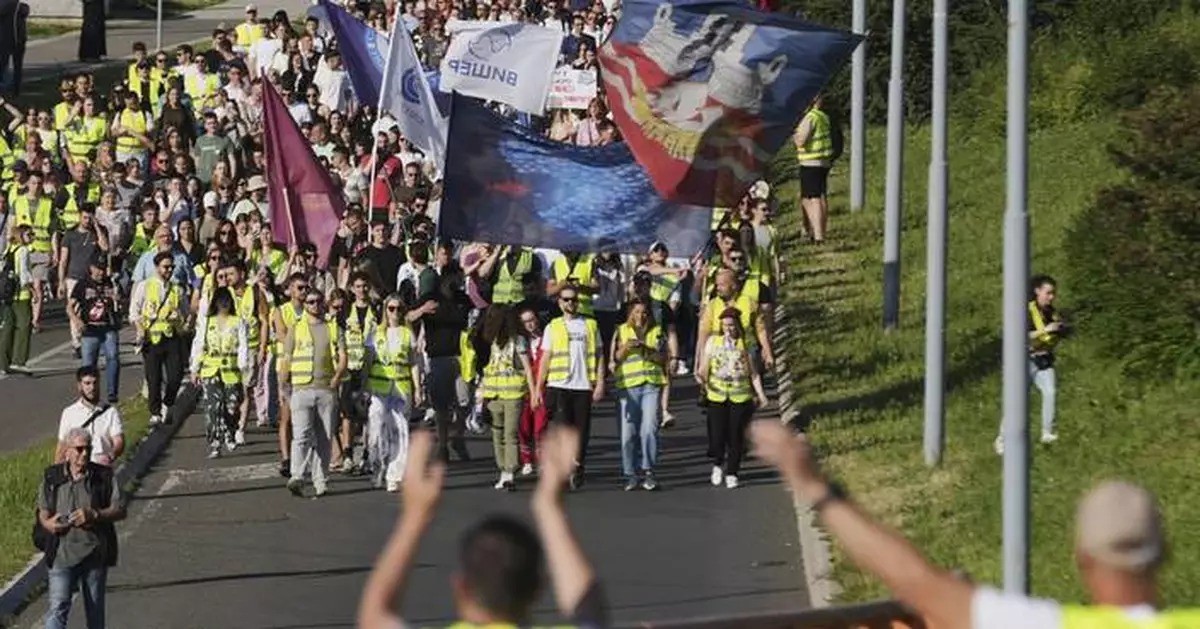 Serbia's protesting students rally to mark 7 months since train station tragedy