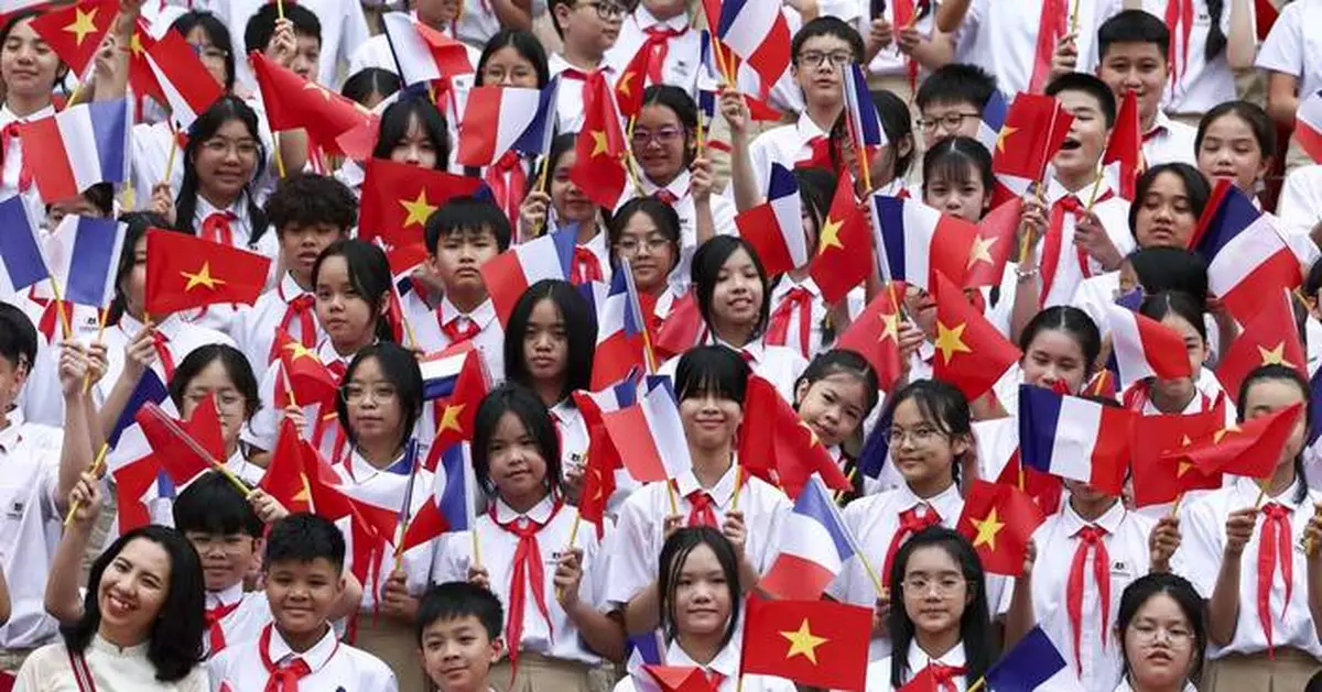 Vietnam scraps 2-child policy as aging threatens economic growth