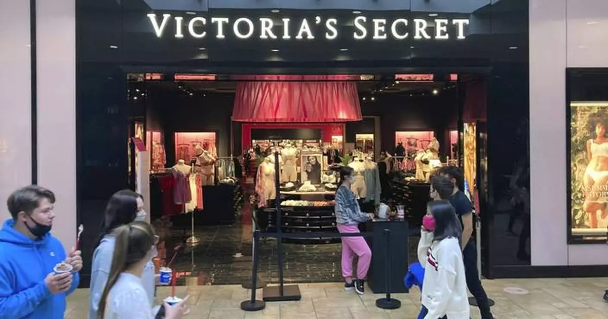 Americans turn cautious and retail sales slide after a spring rush to beat tariffs