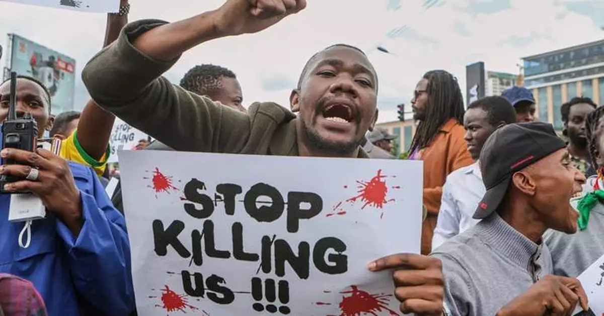 Photos capture outrage over Kenya blogger's death