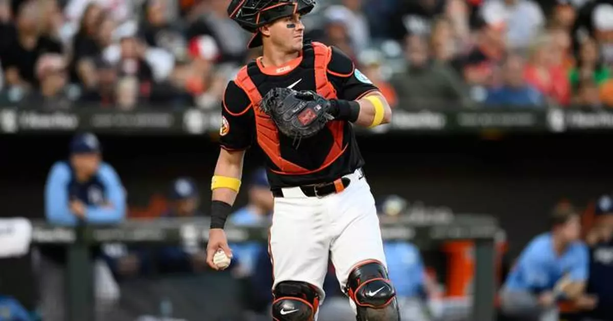 Diamondbacks sign veteran catcher James McCann to 1-year deal