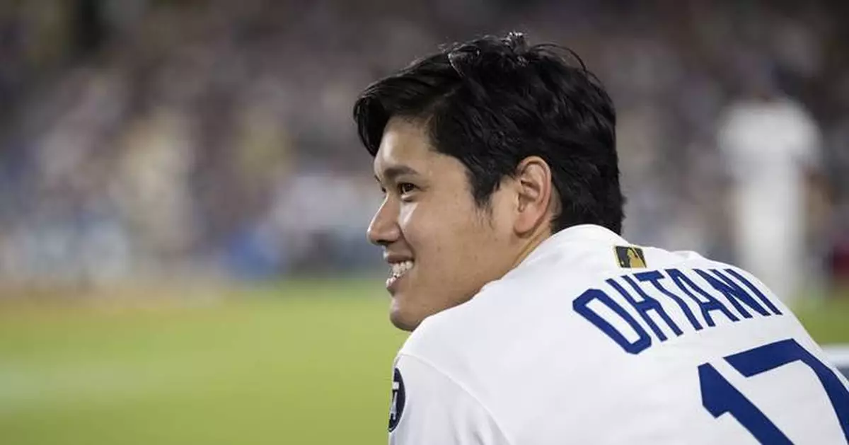 Why Dodgers manager Dave Roberts is telling Lakers fans to keep 'hands off' Ohtani