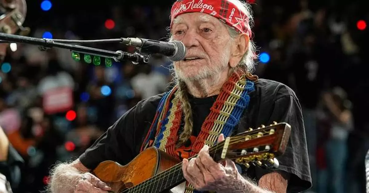 Willie Nelson keeps living the life he loves at 92. 'I'm not through with it yet'