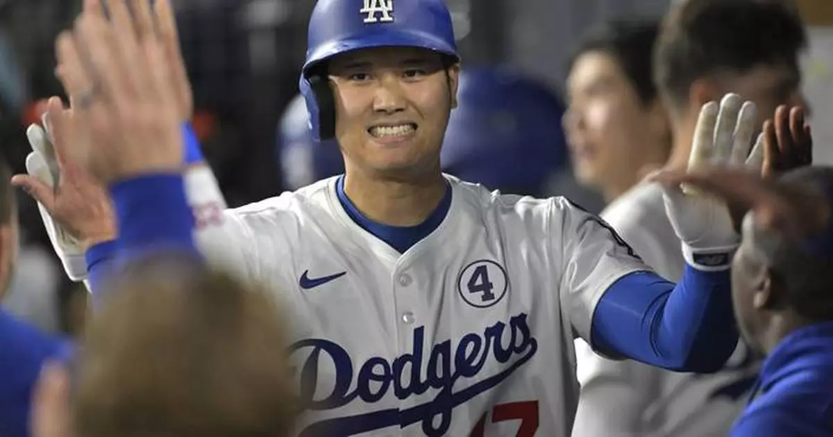 Dodgers manager Dave Roberts gifts pink toy luxury car to Shohei Ohtani's baby daughter
