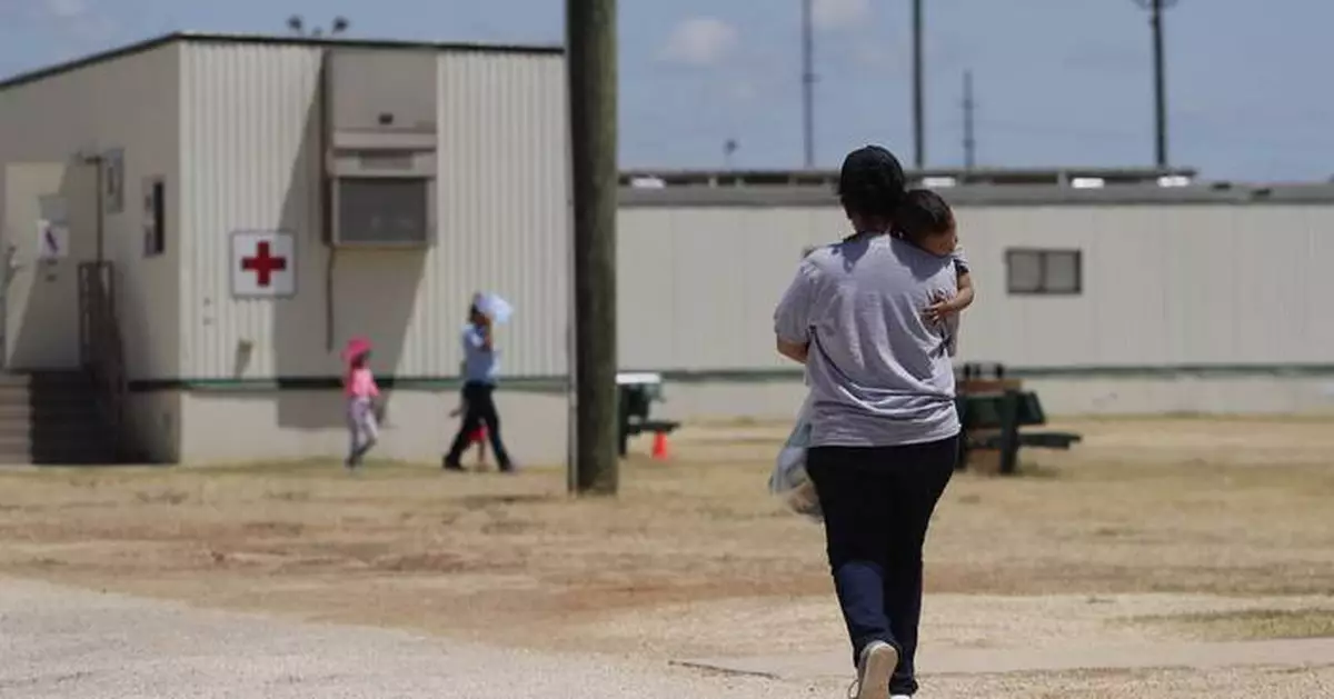 New insight into Texas family detention reveals adults fighting kids for clean water