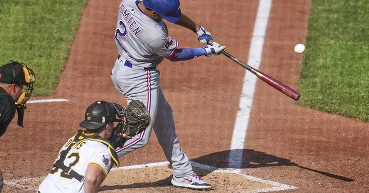 Seager has tiebreaking RBI single, Rocker gets 2nd straight win as Rangers beat Pirates 3-2