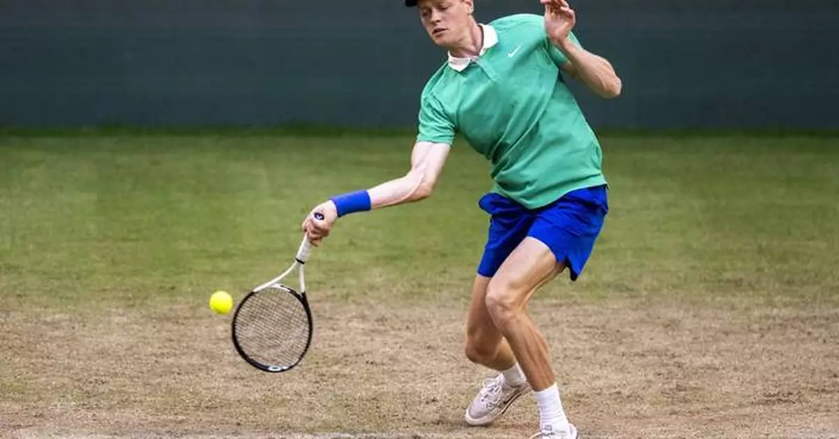 No. 1 Jannik Sinner loses to Alexander Bublik in second round at Halle