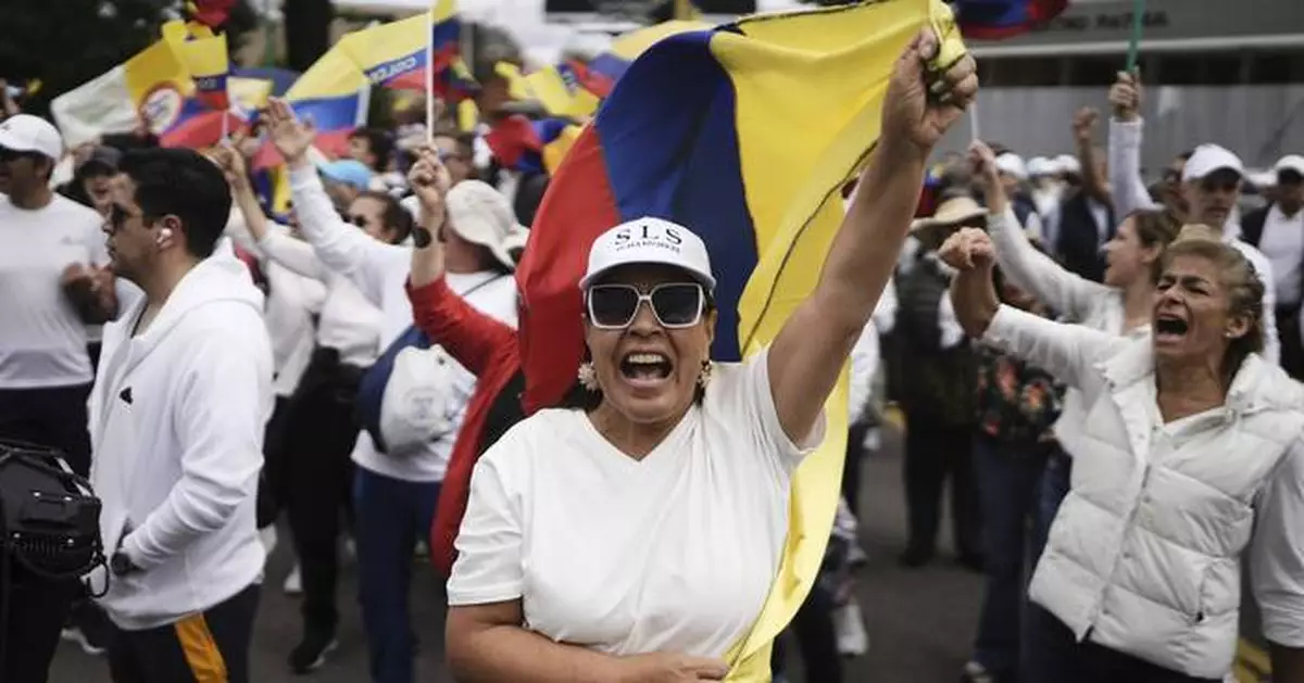 Conservative Colombian senator in serious condition after shooting at political rally