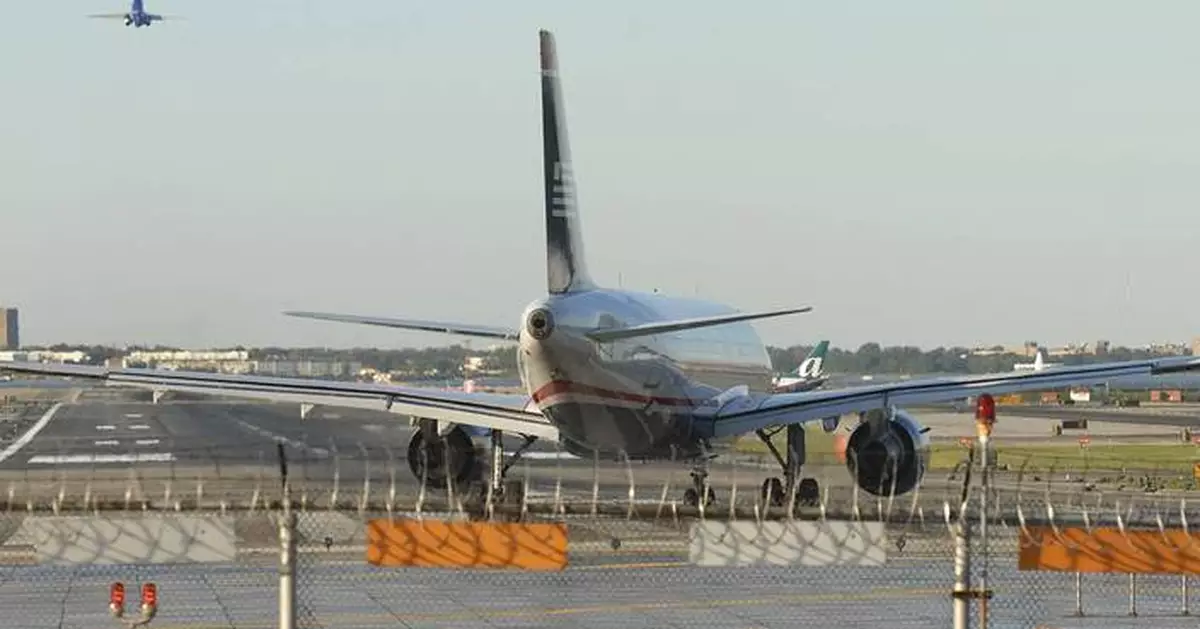 Air traffic controllers in Florida briefly lost radar after fiber optic line was cut