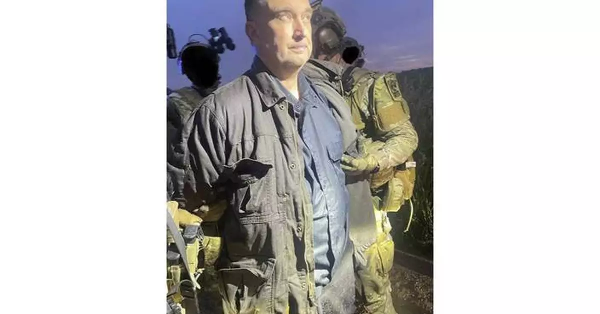 Suspect in shooting of Minnesota state lawmakers targeted 2 others that night, prosecutors say