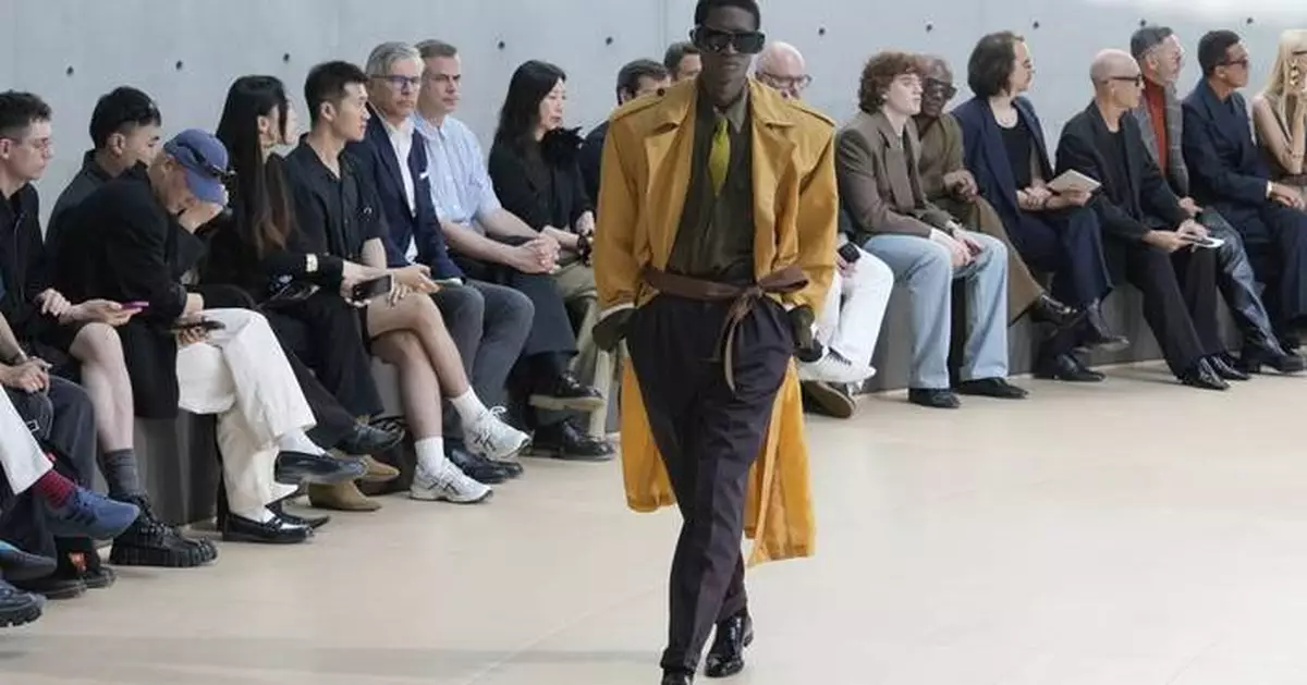 Saint Laurent opens Paris Fashion Week at Pinault’s art palace with a show of force