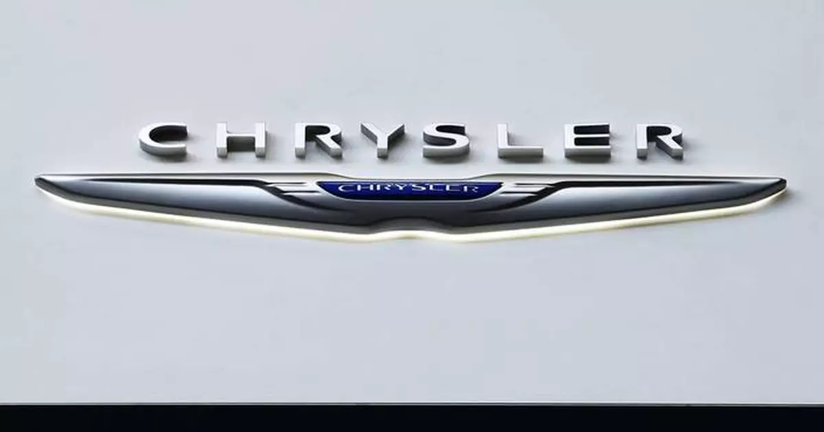 Chrysler recalls some 2022-2025 Pacifica and Voyager vehicles to fix a potential airbag issue