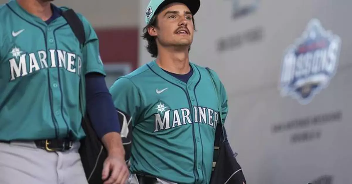 Mariners infield prospect Cole Young impresses in major league debut