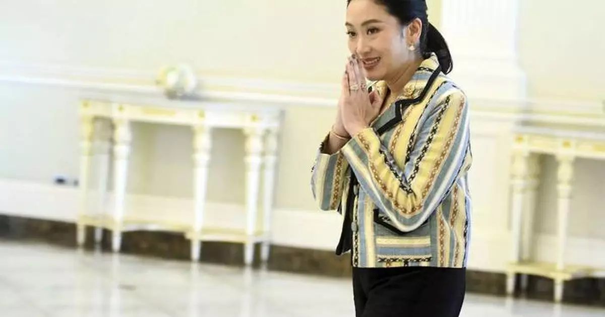 Thailand blocks tourists from entering Cambodia as their border tensions soar