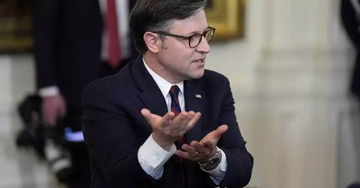 GOP tax bill would cost poor Americans $1,600 a year and boost highest earners by $12,000, CBO says