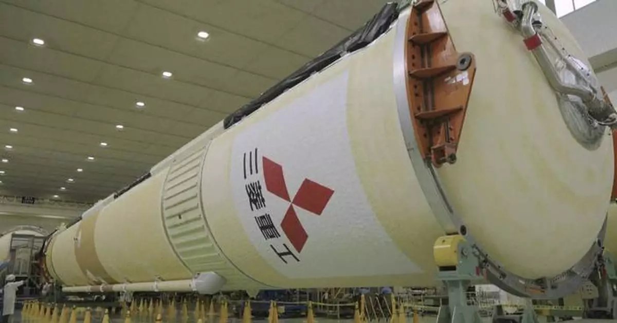 Japan launches a climate change monitoring satellite on mainstay H2A rocket's last flight