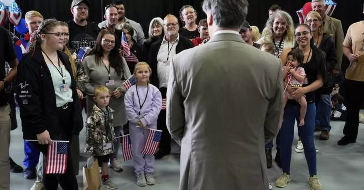 More white South Africans arrive in the US under a new refugee program