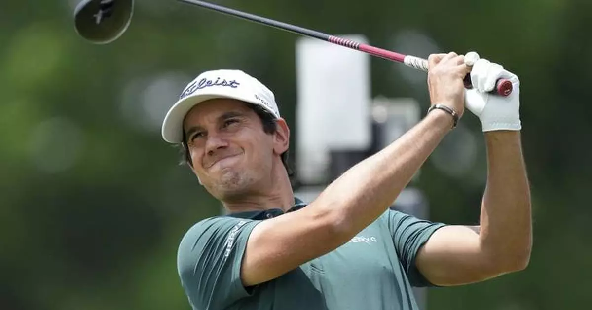 Matteo Manassero and Ryan Fox share the 3rd-round lead in the RBC Canadian Open