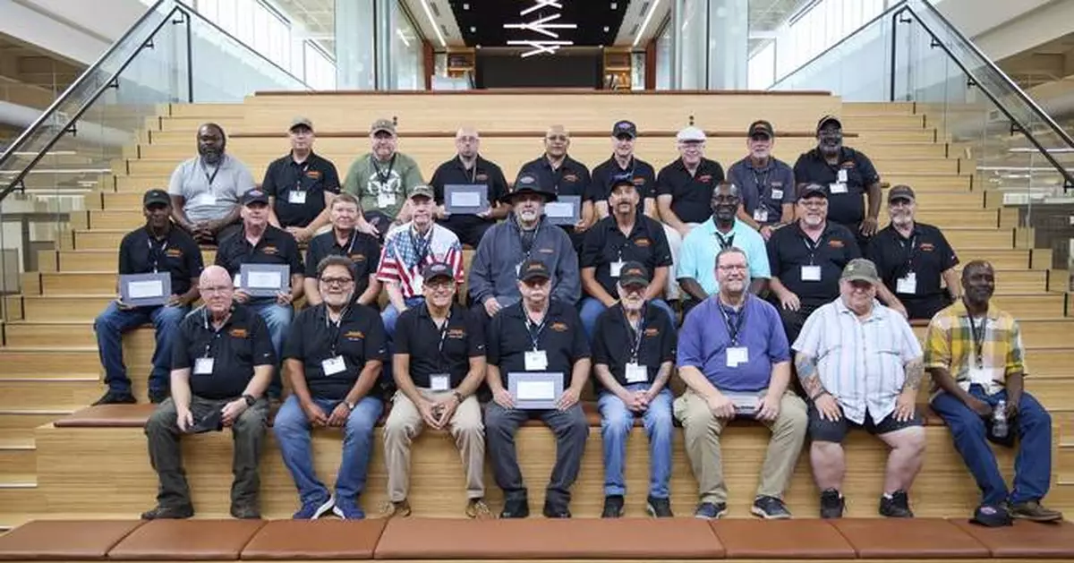 Schneider recognizes over 200 drivers for outstanding commitment to safety