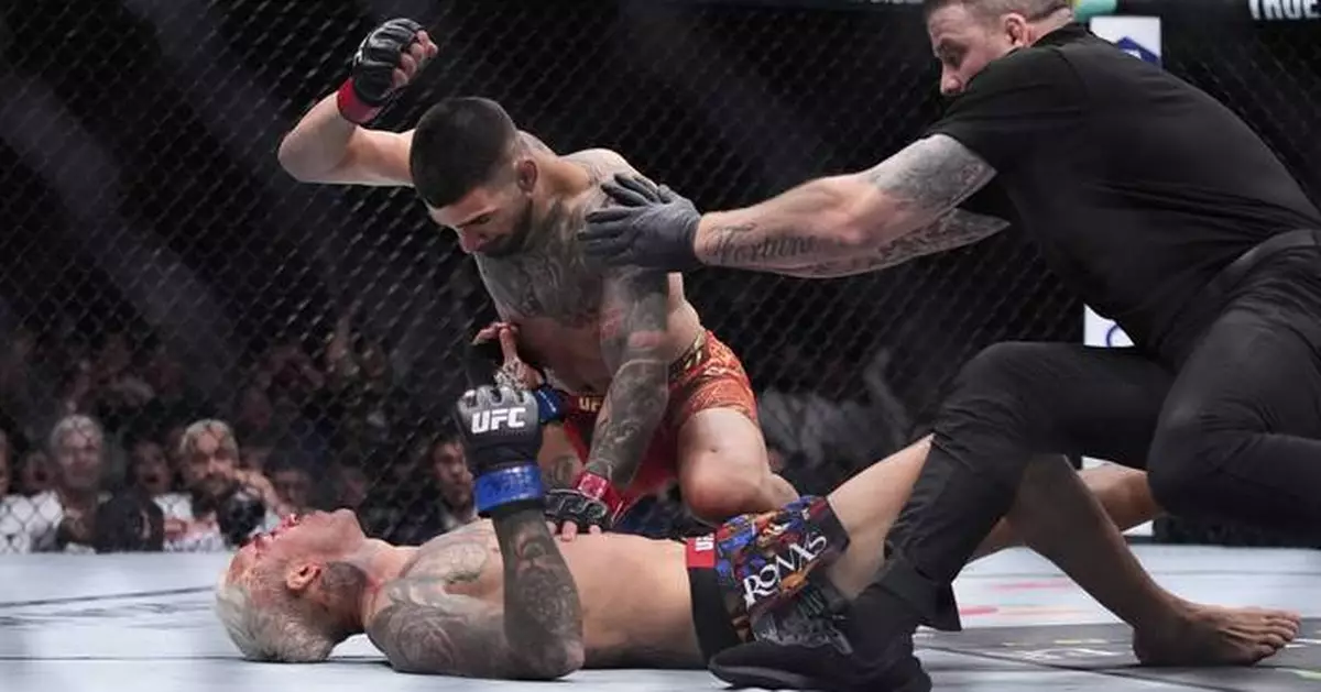Ilia Topuria makes case for being UFC's pound-for-pound best with first-round KO of Charles Oliveira