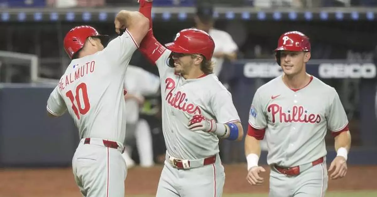 Bryson Stott hits a 3-run homer to help the Phillies beat the Marlins 4-2