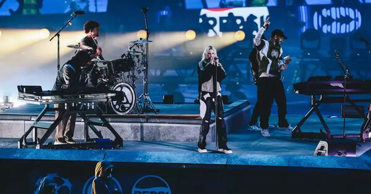 LINKIN PARK ROCK THE UEFA CHAMPIONS LEAGUE FINAL KICK OFF SHOW PRESENTED BY PEPSI®