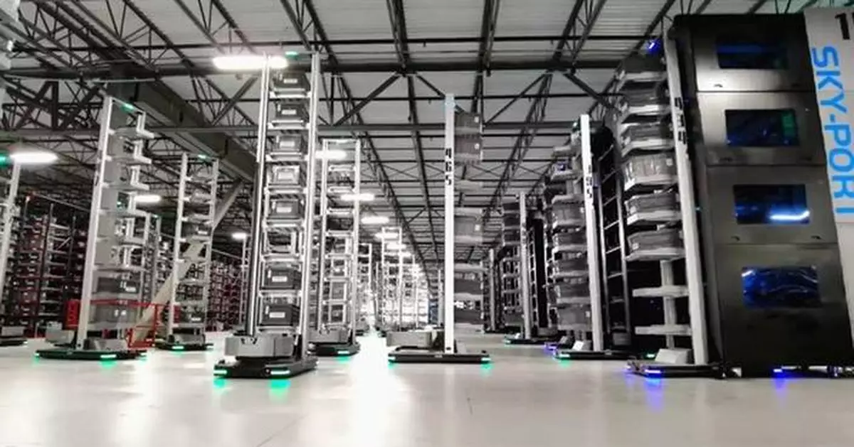PICKING AGV Deployment Exceeds 400 Units in a Single Project, Guozi Robotics' Warehousing Solution Boosts Picking Efficiency by 50%