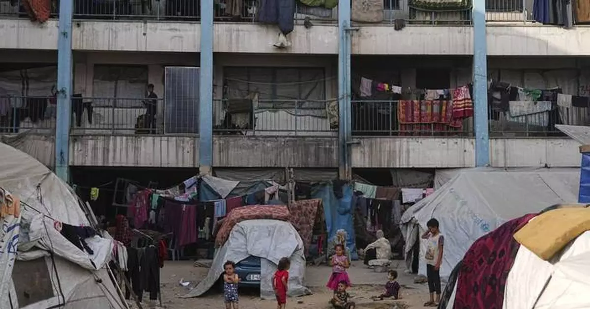 This Gaza teenager dreamed of being a doctor. Now she just wants to stay alive