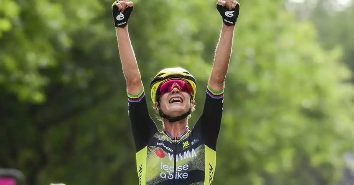 Cycling great Vos wins 1st stage of women's Tour de France with brilliant late attack