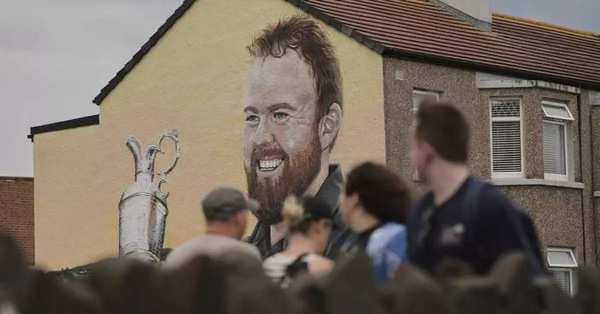 Lowry back in his happy place at Royal Portrush where mural depicts 'special' 2019 win